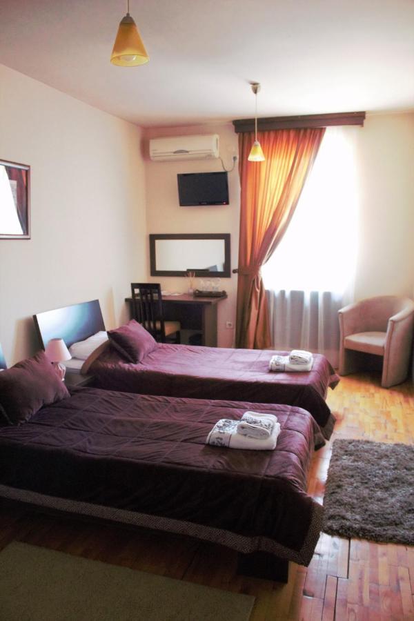 Garni Hotel City Kruševac Kültér fotó