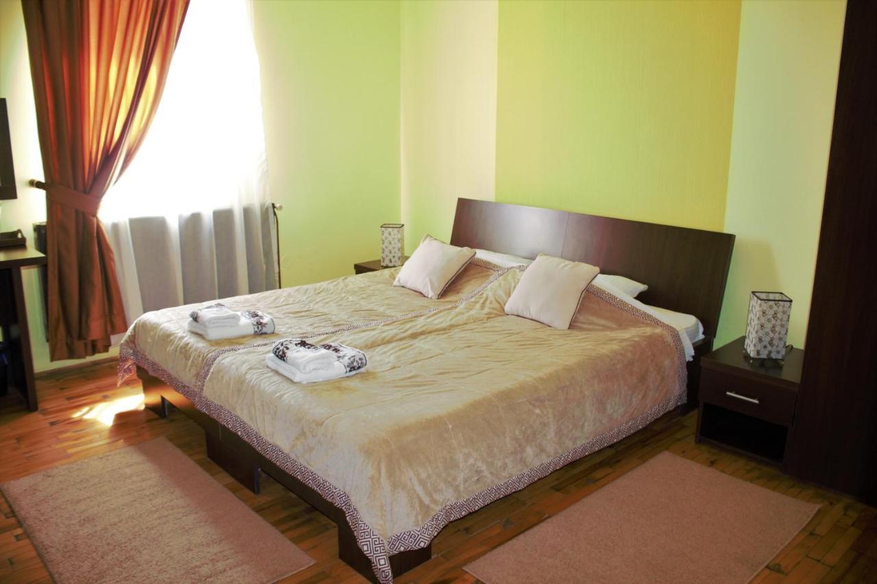 Garni Hotel City Kruševac Kültér fotó