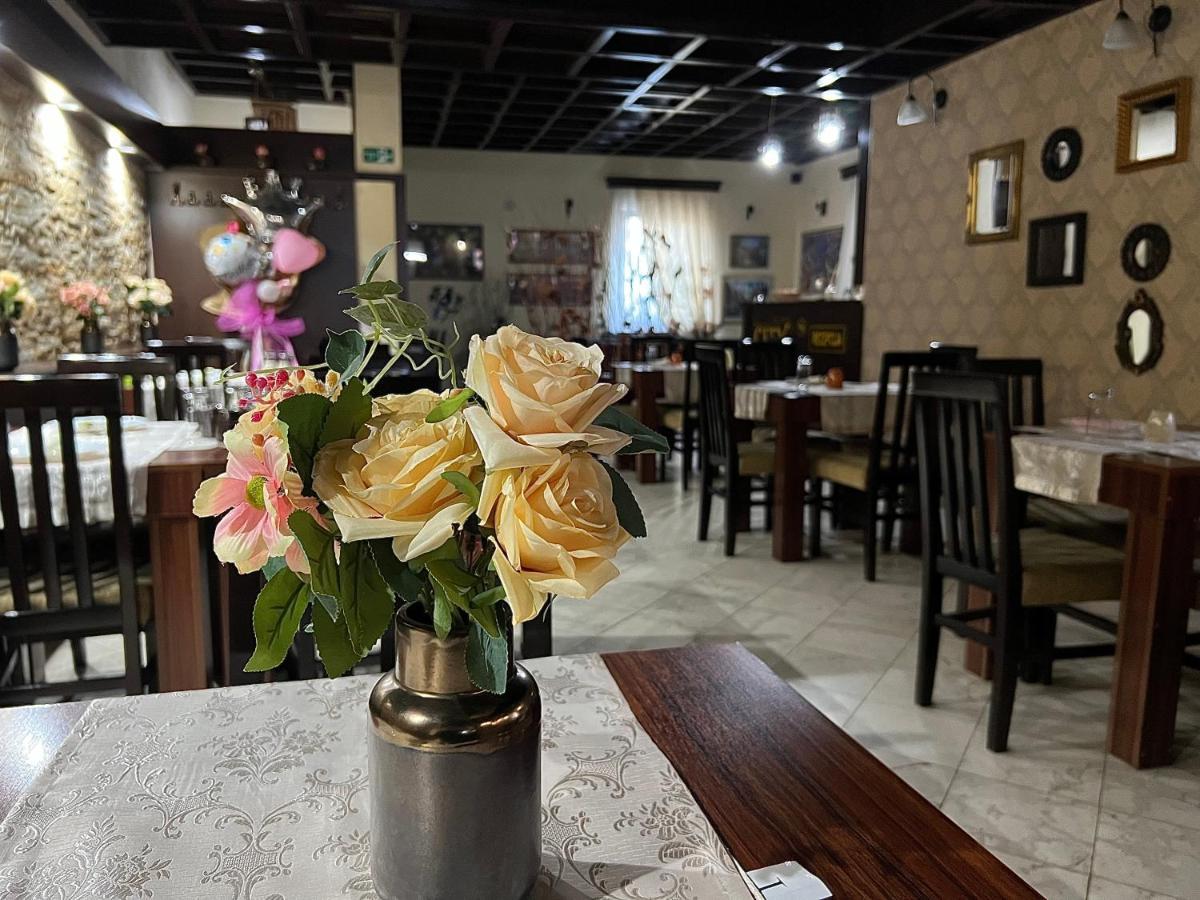 Garni Hotel City Kruševac Kültér fotó