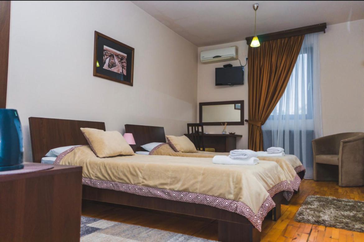 Garni Hotel City Kruševac Kültér fotó