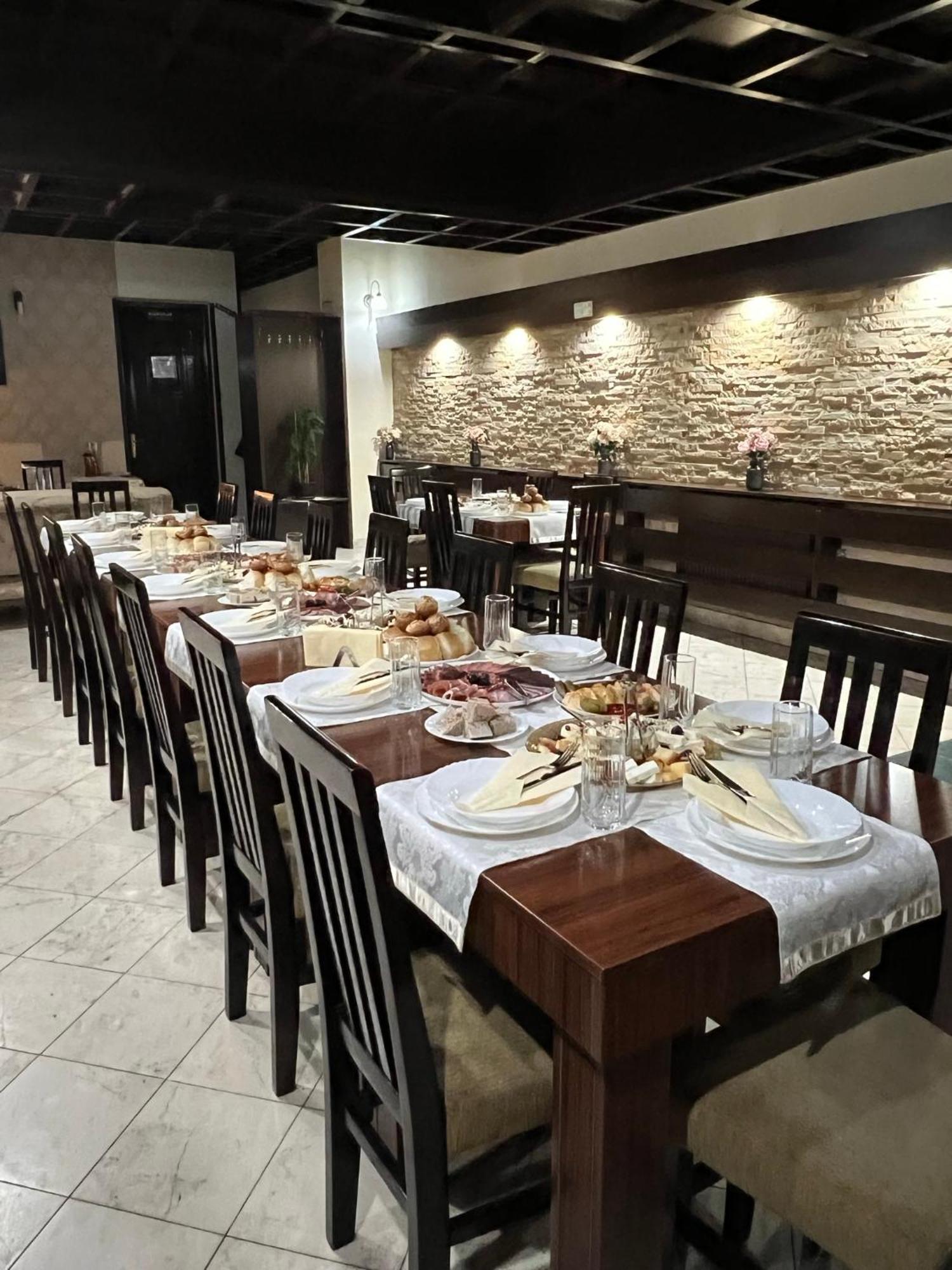 Garni Hotel City Kruševac Kültér fotó
