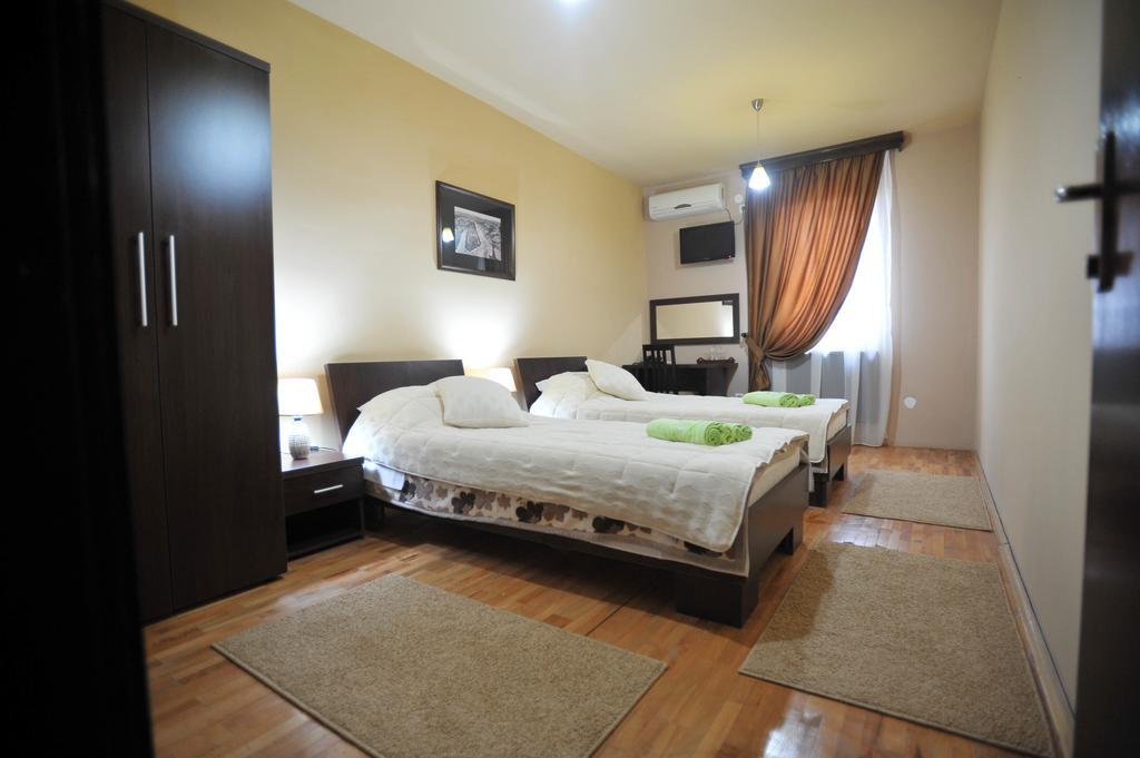 Garni Hotel City Kruševac Szoba fotó