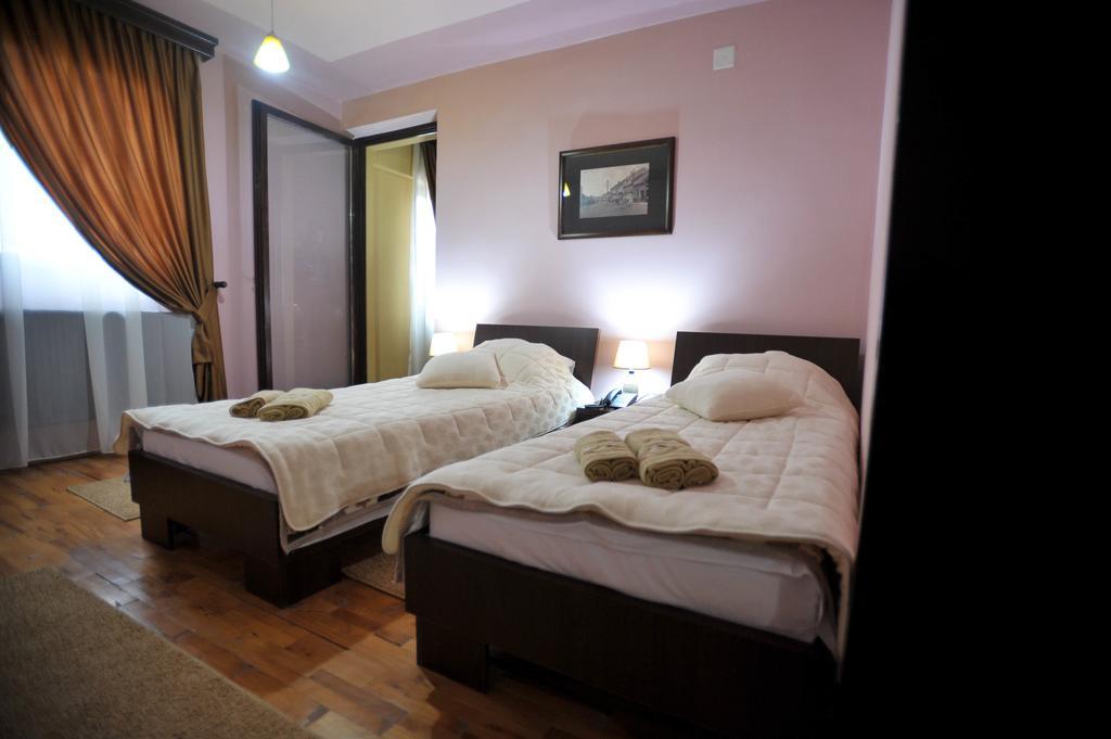 Garni Hotel City Kruševac Szoba fotó